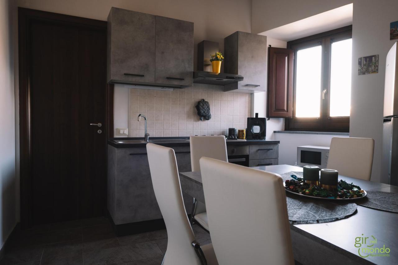 Giro Nel Mondo Apartments คาตาเนีย ภายนอก รูปภาพ