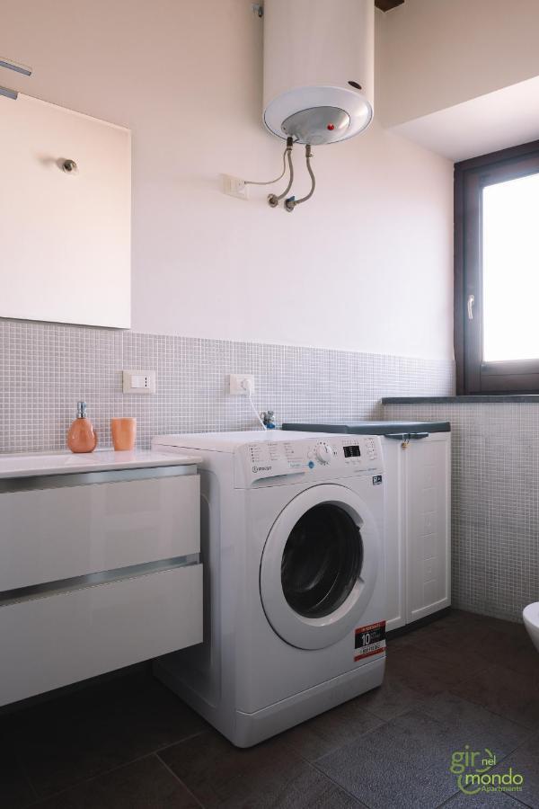 Giro Nel Mondo Apartments คาตาเนีย ภายนอก รูปภาพ